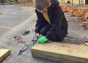 Forest School - KS1 Hammering and Sawing